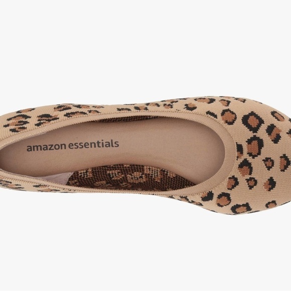 Women’s Leopard Print Flats‎ | Size 6 | NWT - Picture 3 of 4